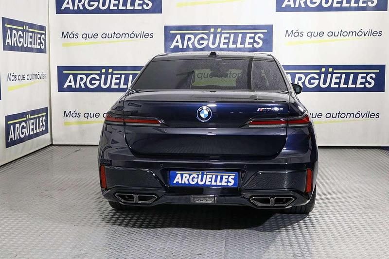 Usado BMW 760 571 CV (419 kW) 2023 Negro Berlina