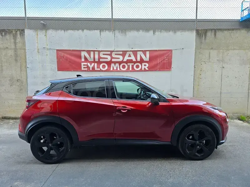 Usado Nissan Juke Tekna 114 CV (83 kW) 2025 Rojo SUV