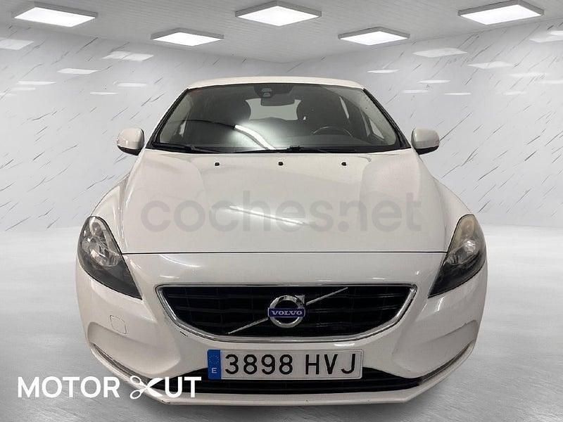 Usado Volvo V40 115 CV (84 kW) 2014 Blanco Berlina