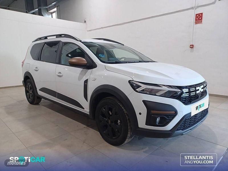 Usado Dacia Jogger Extreme 140 CV (102 kW) 2023 Blanco Monovolumen