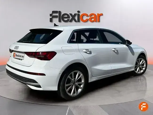 Usado Audi A3 Sportback Advanced Plus 116 CV (85 kW) 2025 Blanco Utilitario