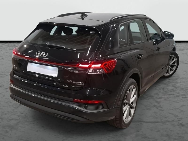 Usado Audi Q4 e-tron Sport 209 kW (285 CV) 2025 Negro mito metalizado SUV