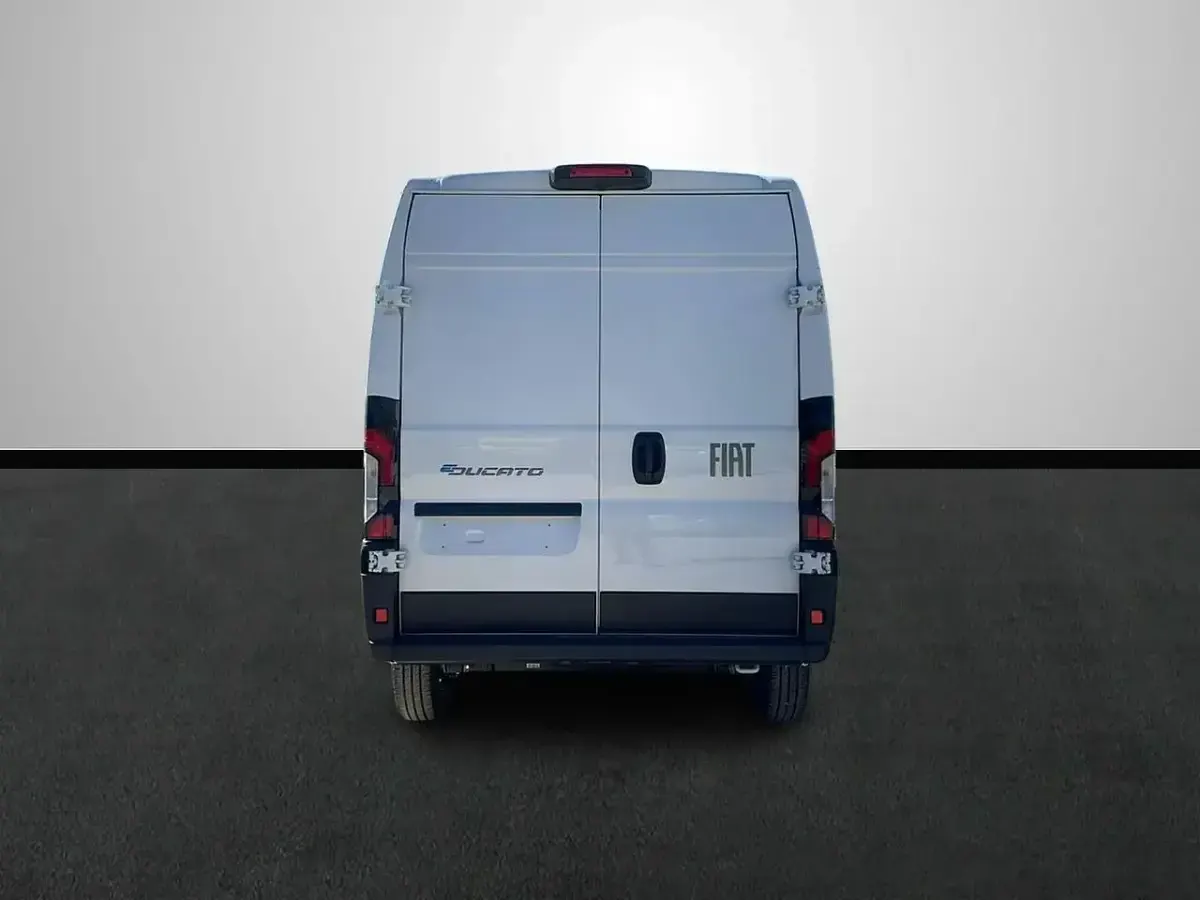 Usado Fiat E-Ducato 89 kW (122 CV) 2024 Blanco Berlina
