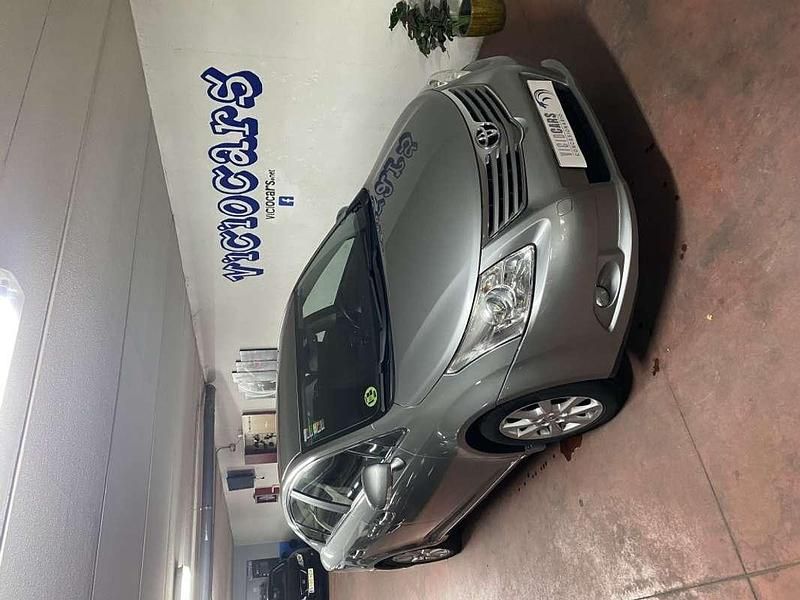 Gris Usado 2009 Toyota Avensis Active Berlina | 6999 € (Precio justo) - Imagen 1/4