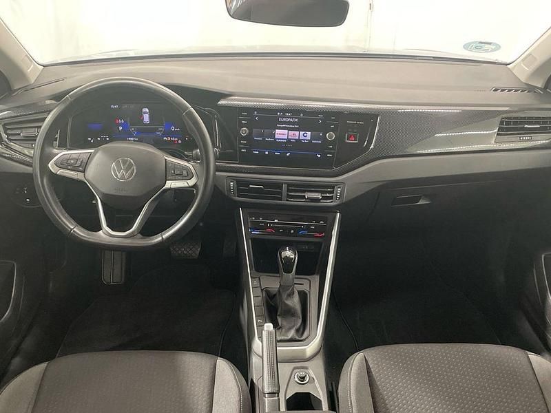 Usado VW Taigo Life 110 CV (80 kW) 2024 Gris SUV