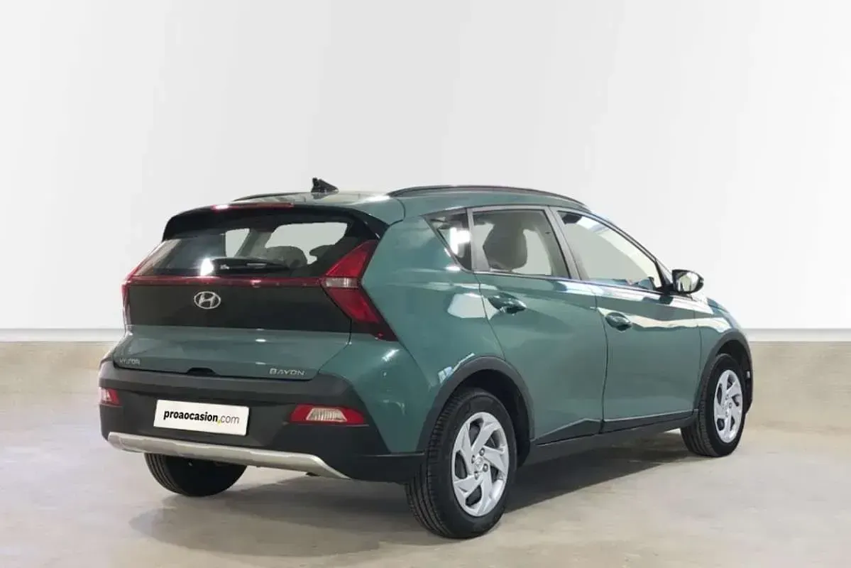 Usado Hyundai Bayon 84 CV (61 kW) 2024 Verde SUV