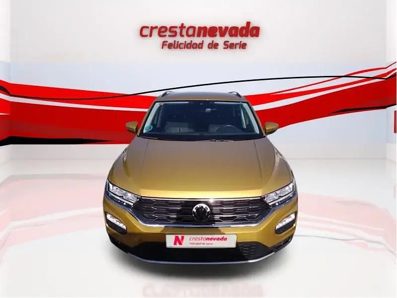 Usado VW T-Roc Advance 115 CV (84 kW) 2021 Amarillo SUV