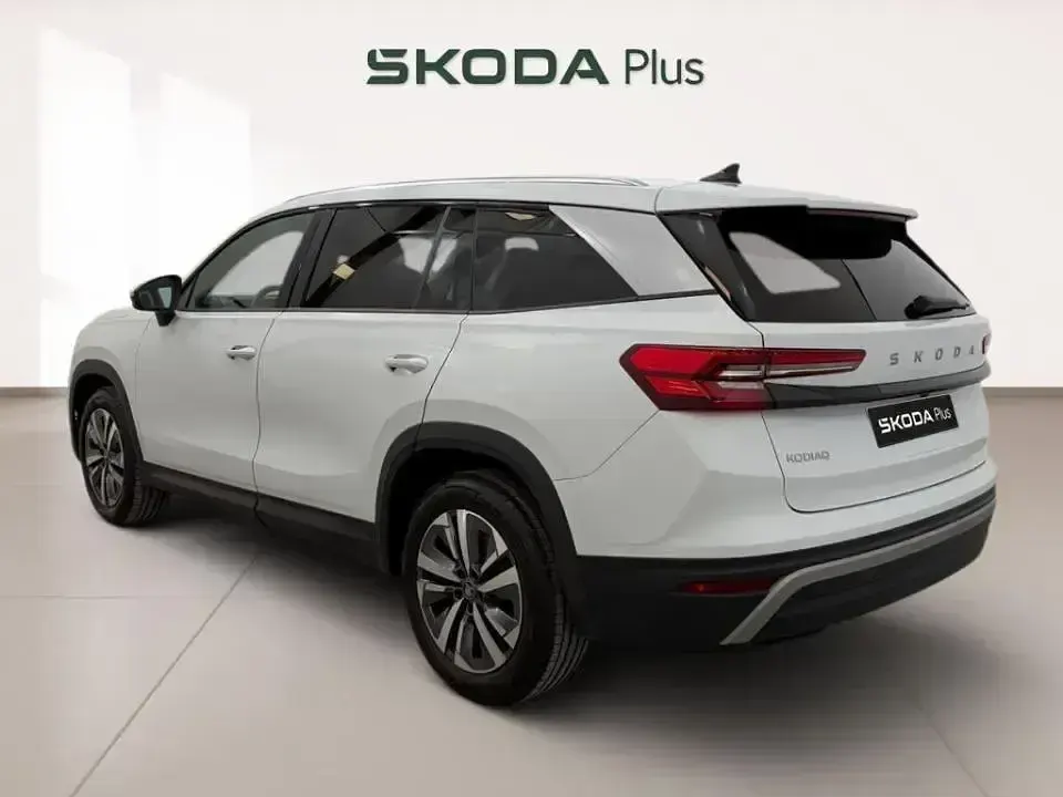 Usado Skoda Kodiaq Selection 150 CV (110 kW) 2025 Blanco SUV