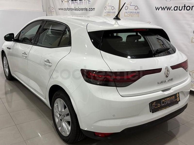 Usado Renault Mégane IV Equilibre 140 CV (102 kW) 2023 Blanco Berlina