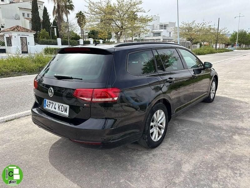 Usado VW Passat Edition 120 HP (88 kW) 2018 Preto Carrinha