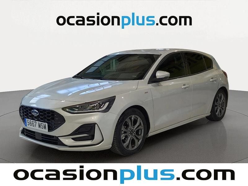 Usado Ford Focus ST-Line 155 CV (114 kW) 2024 Gris plata Utilitario