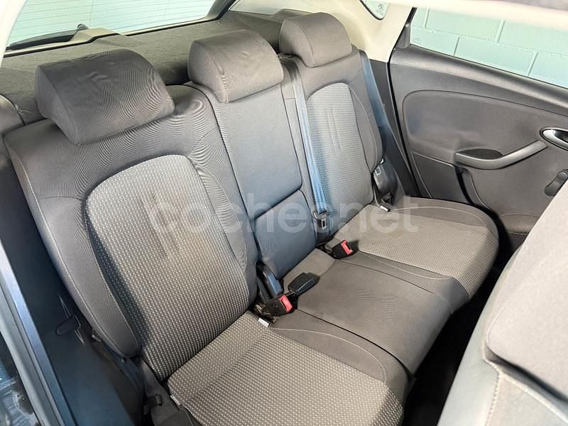 Usado Seat Altea Style 105 CV (77 kW) 2012 Gris / plata Monovolumen