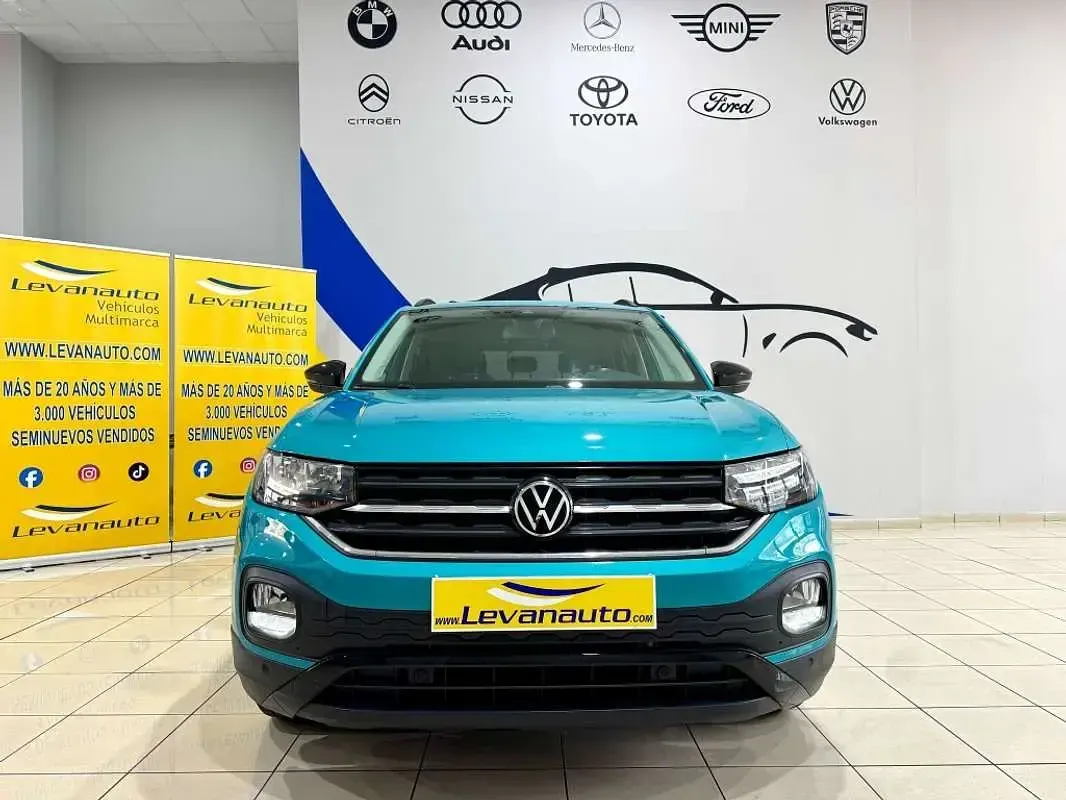 Usado VW T-Cross Advance 95 CV (69 kW) 2021 Azul SUV