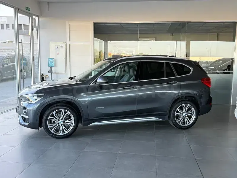 Usado BMW X1 xLine 140 CV (102 kW) 2018 Gris / plata SUV