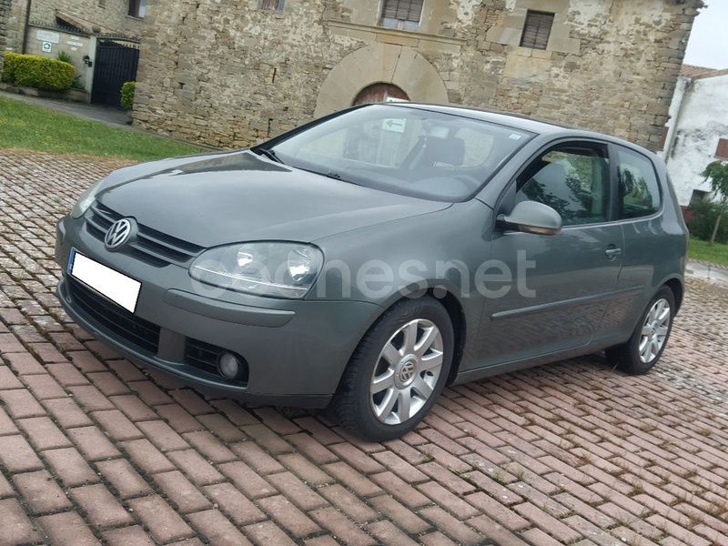 Gris / plata Usado 2005 VW Golf IV Sportline Berlina | 3999 € (Precio justo) - Imagen 1/4