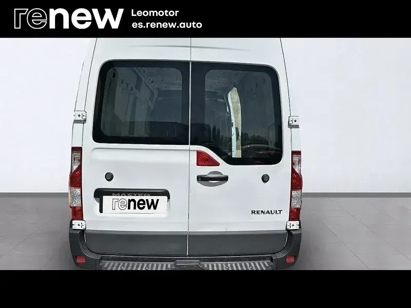 Usado Renault Master R.S. 130 CV (95 kW) 2023 Blanco Monovolumen