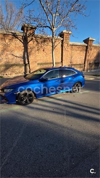 Usado Honda Civic Elegance 129 CV (94 kW) 2018 Azul Berlina
