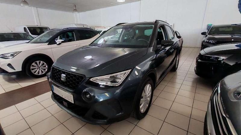 Usado Seat Arona Style 116 CV (85 kW) 2025 Gris SUV