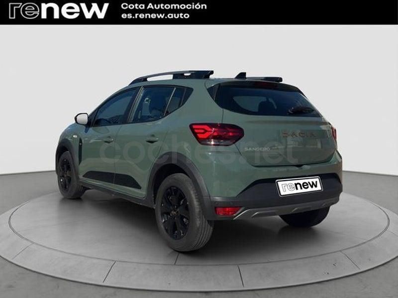 Usado Dacia Sandero Extreme 101 CV (74 kW) 2025 Verde Berlina