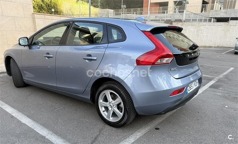 Azul Usado 2017 Volvo V40 Momentum Familiar | 15.000 € (Un poco caro) - Imagen 1/4