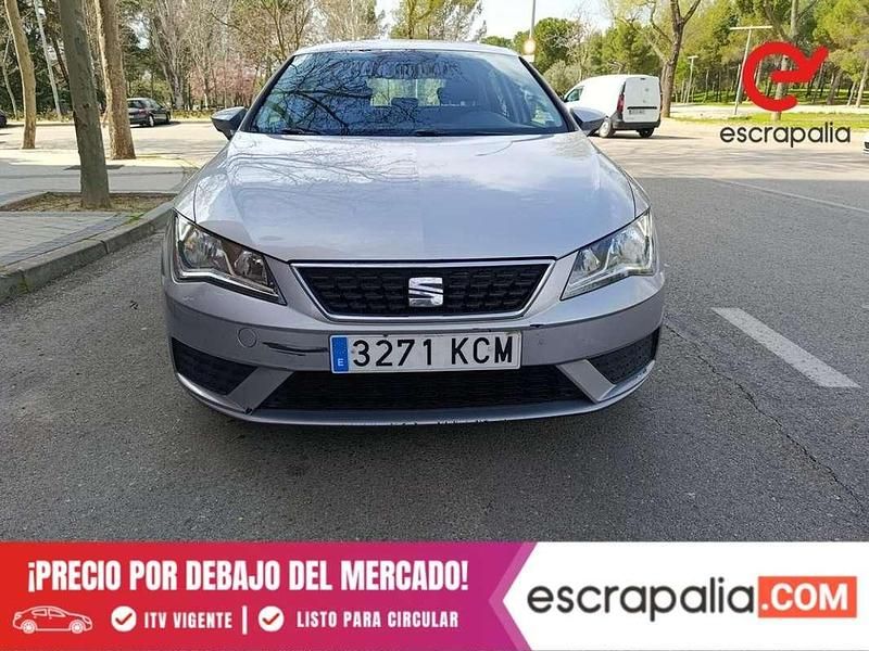 Usado Seat Leon ST Reference 116 CV (85 kW) 2017 Gris Familiar
