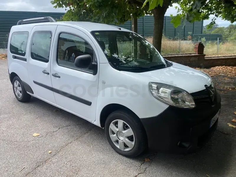 Usado Renault Kangoo SE 110 CV (80 kW) 2015 Blanco Monovolumen