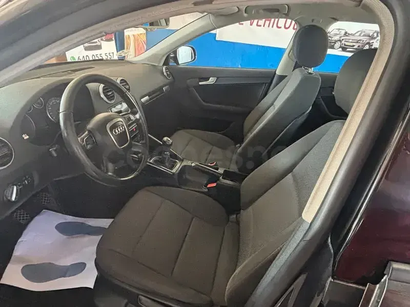 Usado Audi A3 Sportback Ambition 105 CV (77 kW) 2011 Negro Utilitario
