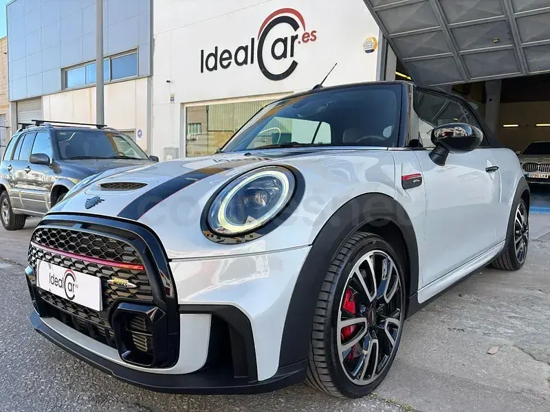 Usado Mini John Cooper Works Cabriolet 231 CV (169 kW) 2022 Gris / plata Descapotable