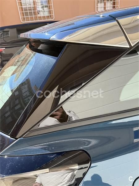 Usado Peugeot 3008 Active 130 CV (95 kW) 2022 Azul SUV