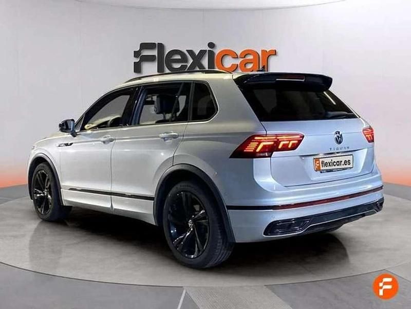 Usado VW Tiguan R-line 150 CV (110 kW) 2020 Gris SUV