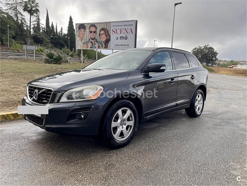 Gris / plata Usado 2009 Volvo XC60 Momentum SUV | 5900 € (Precio justo) - Imagen 1/4
