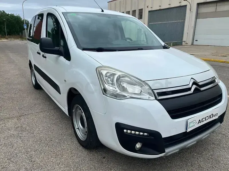 Usado Citroën e-Berlingo Live 75 CV (55 kW) 2018 Blanco Monovolumen