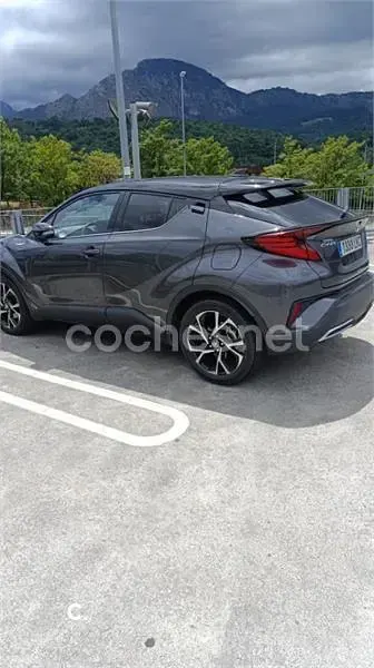 Usado Toyota C-HR Advance 184 CV (135 kW) 2020 Gris / plata SUV