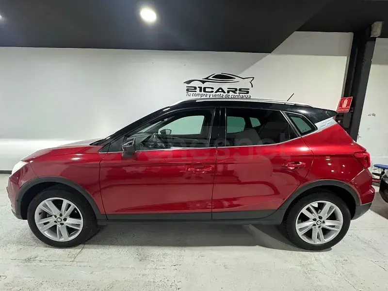 Usado Seat Arona FR 115 CV (84 kW) 2019 Granate SUV