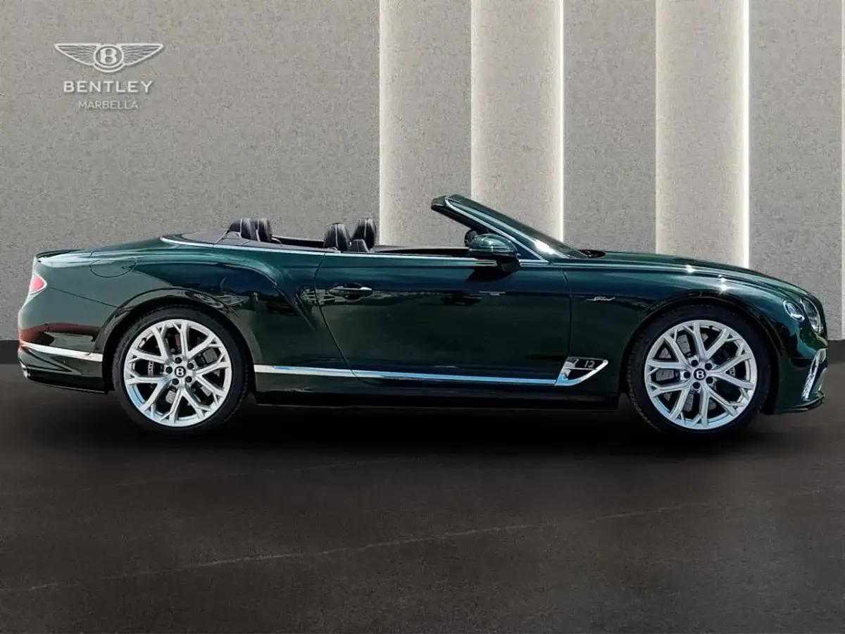 Usado Bentley Continental GT Convertible 659 CV (484 kW) 2024 Verde metalizado Descapotable