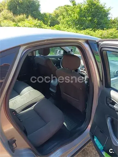 Usado Ford Mondeo Titanium 140 CV (102 kW) 2008 Gris / plata Berlina