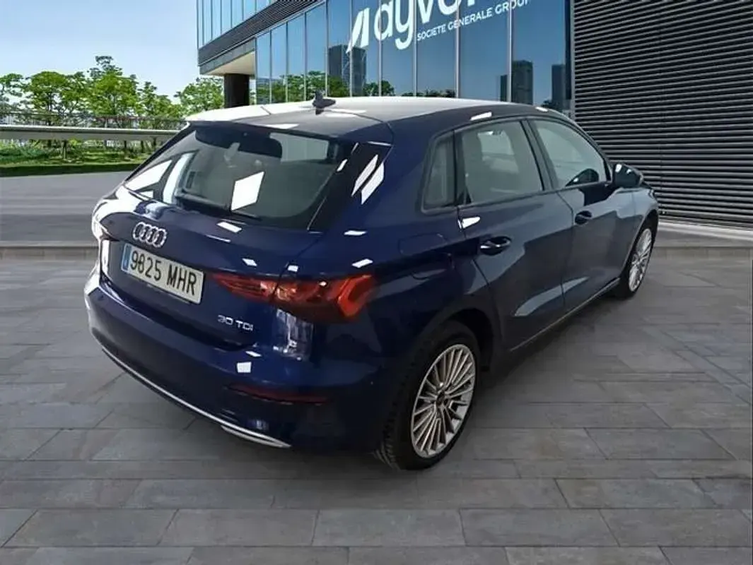 Usado Audi A3 Sportback Advanced 116 CV (85 kW) 2023 Azul Utilitario