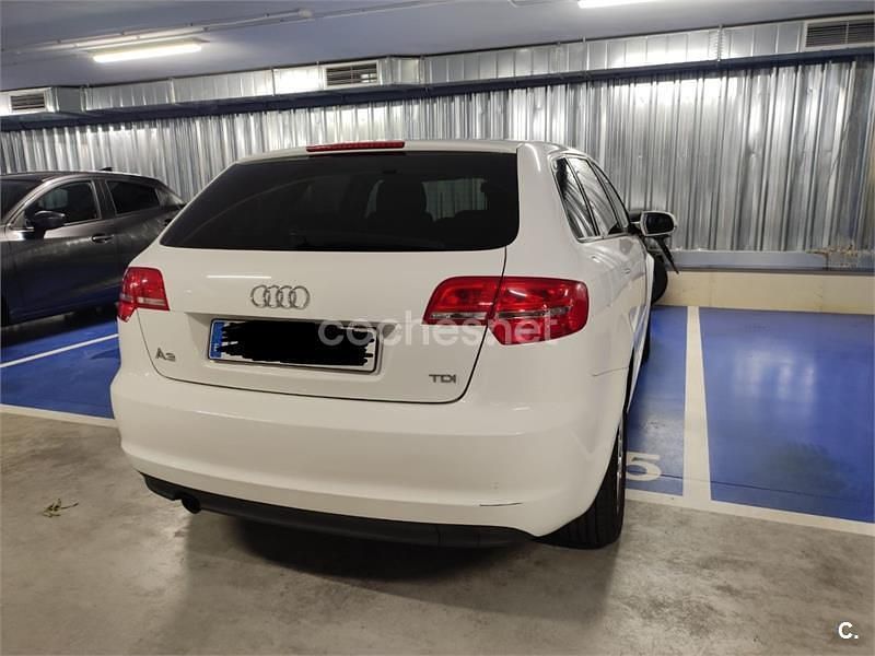 Usado Audi A3 Attraction 140 CV (102 kW) 2010 Blanco Utilitario