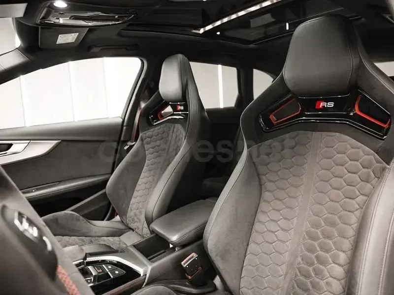 Usado Audi RS4 Competition 450 CV (330 kW) 2024 Gris / plata Familiar