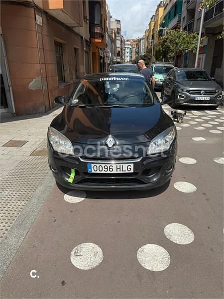 Negro Usado 2012 Renault Mégane Dynamique Berlina | 4500 € (Super precio) - Imagen 1/4