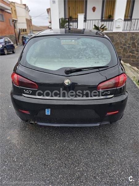 Usado Alfa Romeo 147 Impression 115 CV (84 kW) 2005 Negro Utilitario