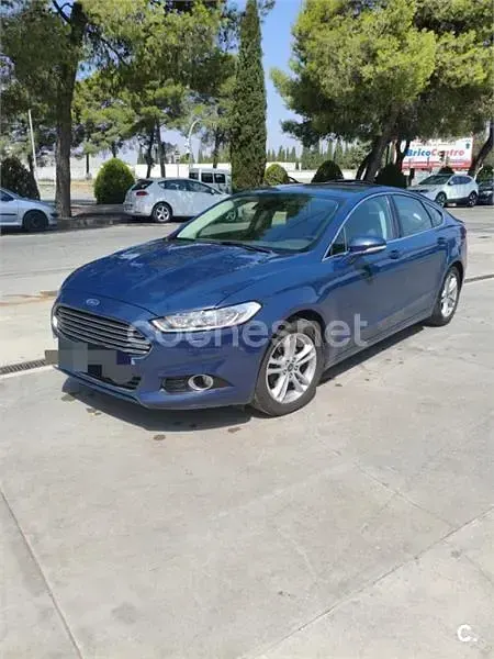 Usado Ford Mondeo Titanium 160 CV (117 kW) 2018 Azul Berlina