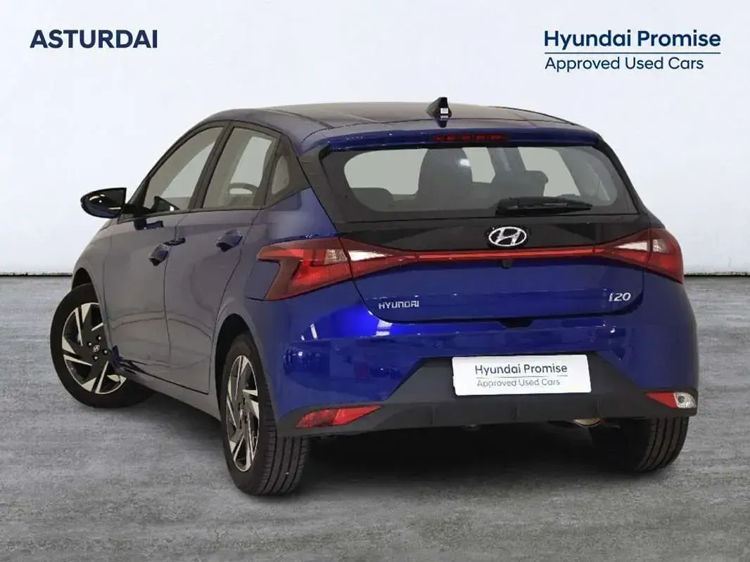 Usado Hyundai i20 101 CV (74 kW) 2022 Azul Utilitario