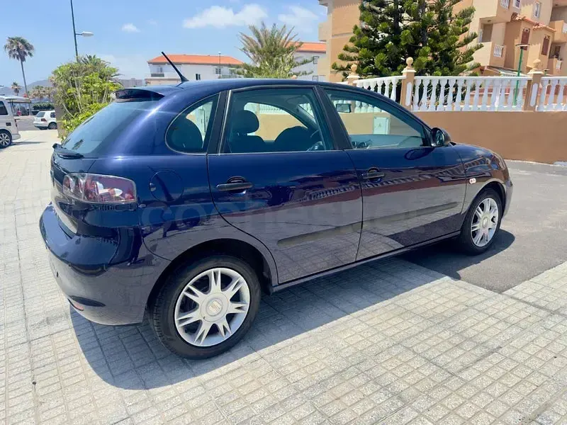 Usado Seat Ibiza Sport 85 CV (62 kW) 2009 Azul Berlina