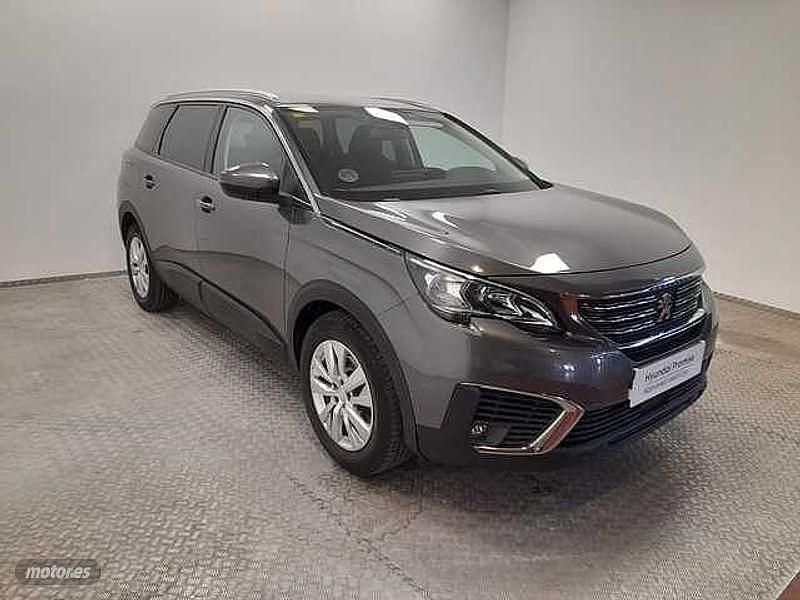 Usado Peugeot 5008 Active 131 CV (96 kW) 2018 Plateado Monovolumen