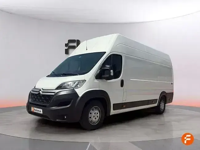 Usado Citroën Jumper 140 CV (102 kW) 2021 Blanco Monovolumen