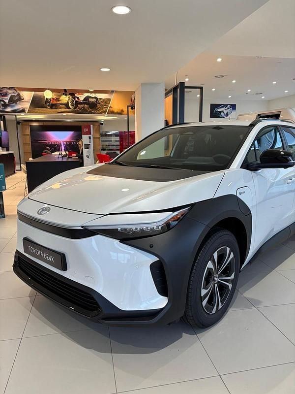 Nuevo Toyota bZ4X Style 2025 Blanco SUV