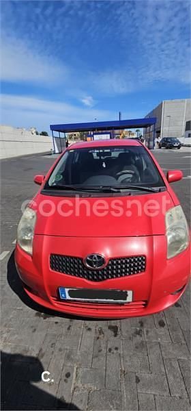 Rojo Usado 2006 Toyota Yaris Sol Berlina | 5500 € (Un poco caro) - Imagen 1/4