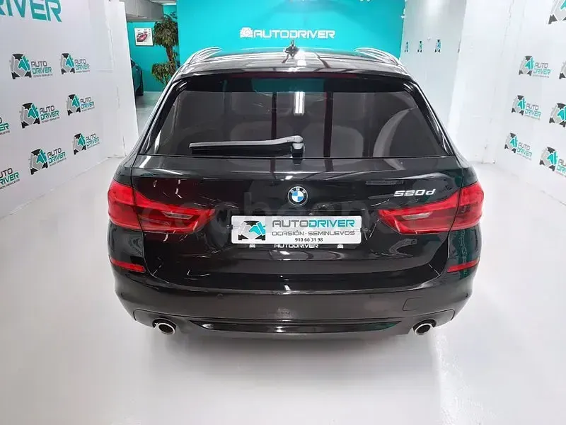 Usado BMW 520 Comfort Edition 190 CV (139 kW) 2019 Negro Familiar