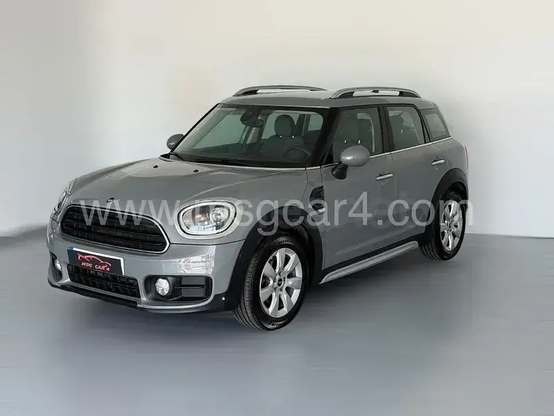 Usado Mini One D Countryman 116 CV (85 kW) 2018 Gris / plata SUV